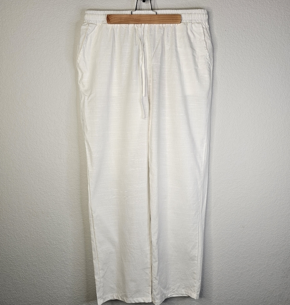 White Chino Pants with Relaxed Fit and Pleats